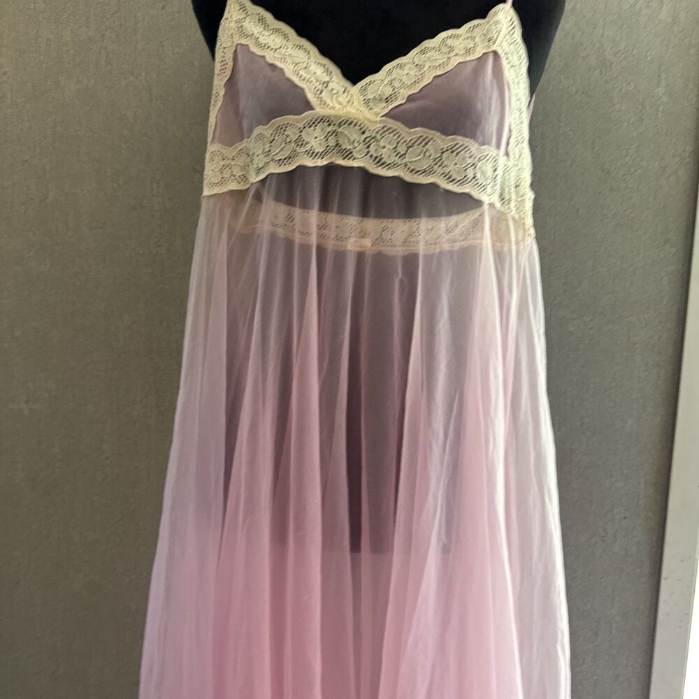 Vintage 60’s Pink Sheer Nylon Chiffon Nightgown Babydoll Empire Waist Small